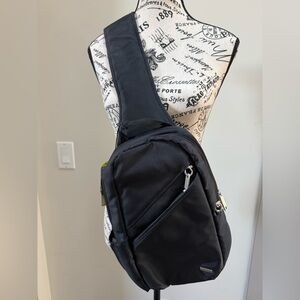 Travelling World Travel Crossbody Bag